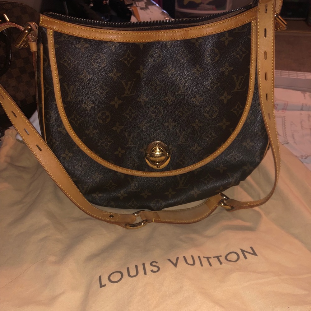 Louis Vuitton tulum gm